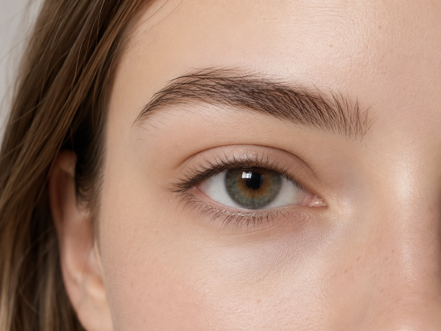Natural lashes before O.MRS application